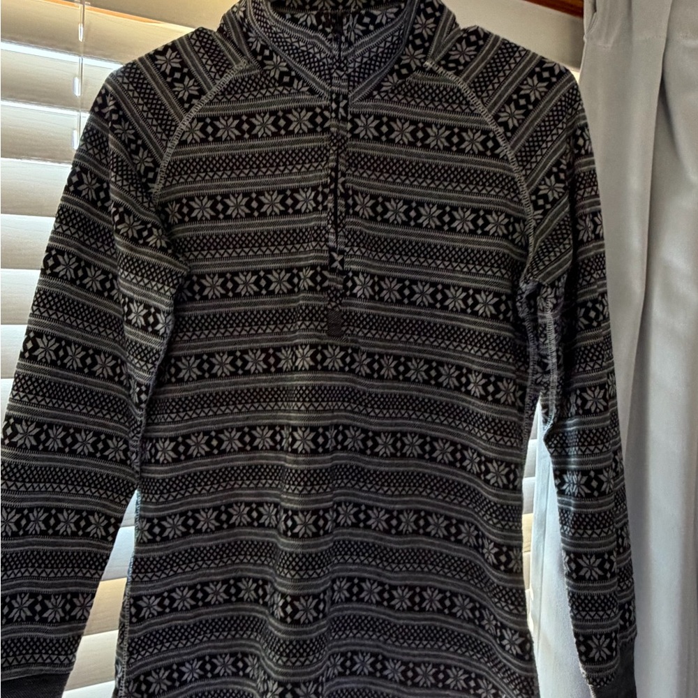 Kavu Black and White Patterned Zip Up Top